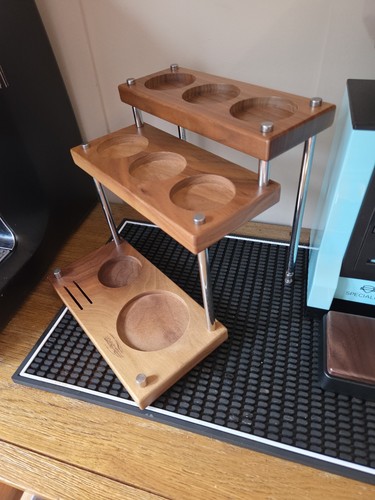 Coffee tamping station and - station,